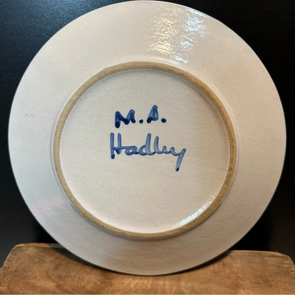 MA Hadley Country Scene Cat Luncheon Plate 9 inches